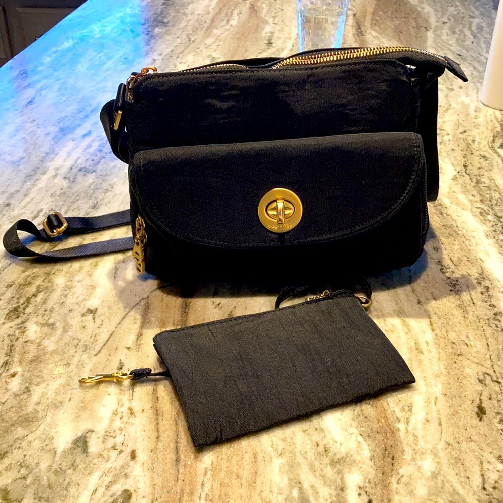 Baggallini Amelia crossbody